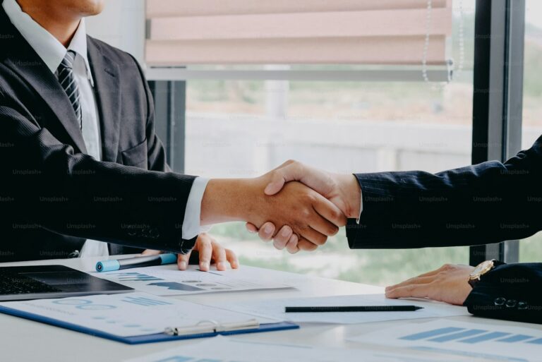 How to Choose a SaaS SEO Agency: What Separates Results From Retainers