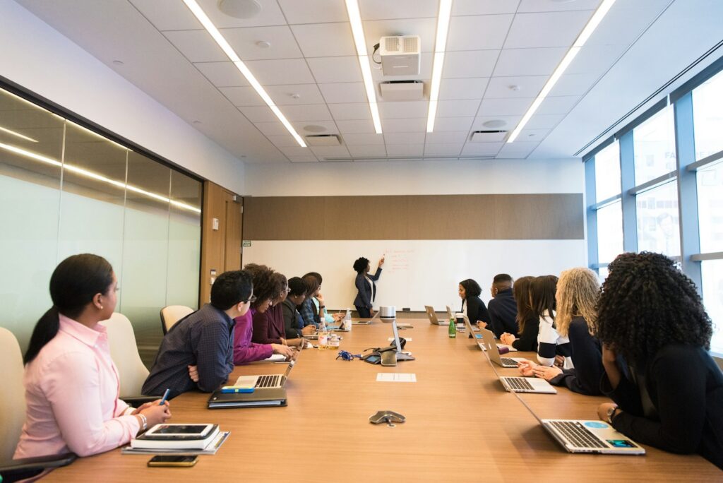 Mapping the 6-Person SaaS Buying Committee: A Tactical Guide