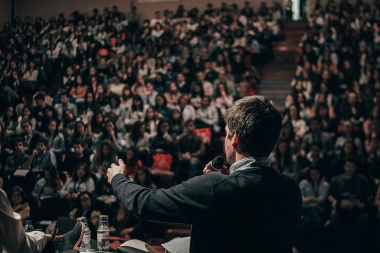 Building SaaS Thought Leadership That Gets Cited by AI Answers